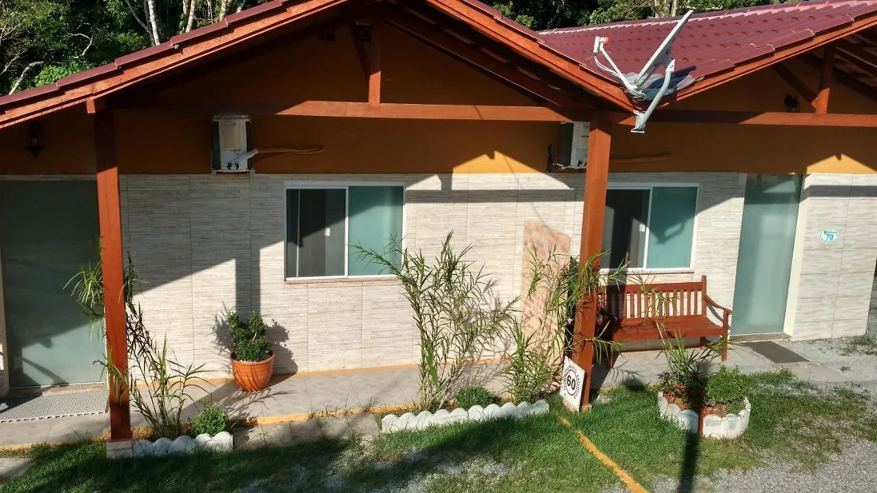 Quarto em Acomodações Particulares Cabanas ou Chalés Itapocorói Apartamento Penha  Brasil