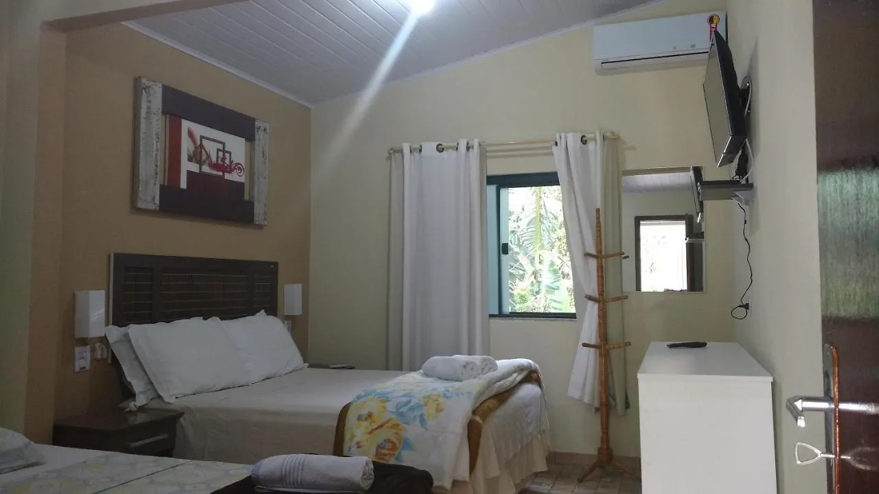 Quarto em Acomodações Particulares Cabanas ou Chalés Itapocorói Apartamento Penha